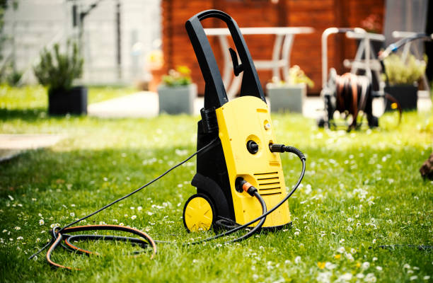 Best Gutter Cleaning  in Cayuga Heights, NY